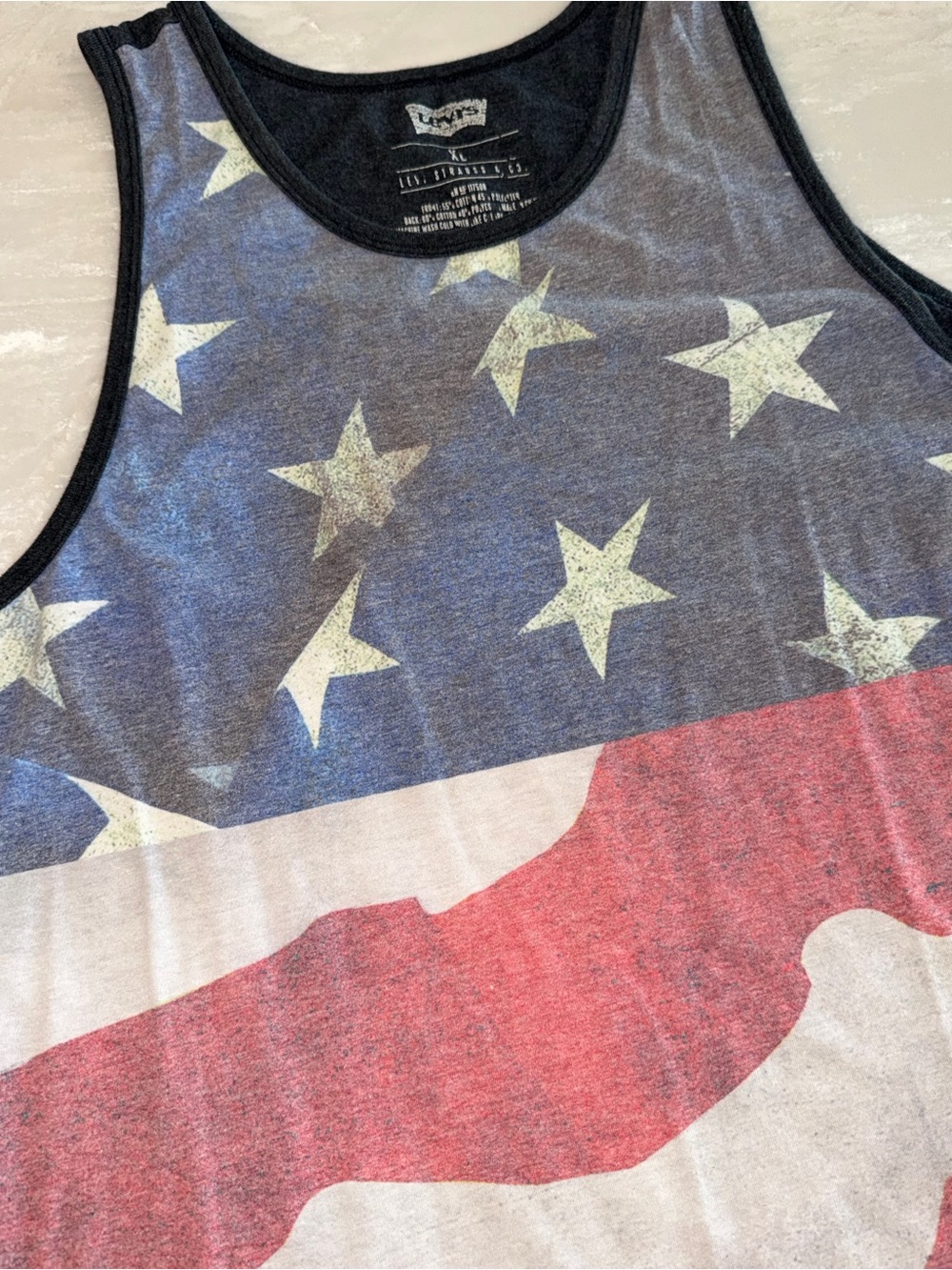 Levi’s Men’s XL American Flag Tank Top Distressed Patriotic Graphic